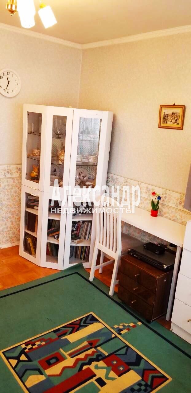 Комната в 2-комнатной квартире (54м2) в аренду по адресу Санкт-Петербург, улица Руставели, 64к2— фото 18 из 19