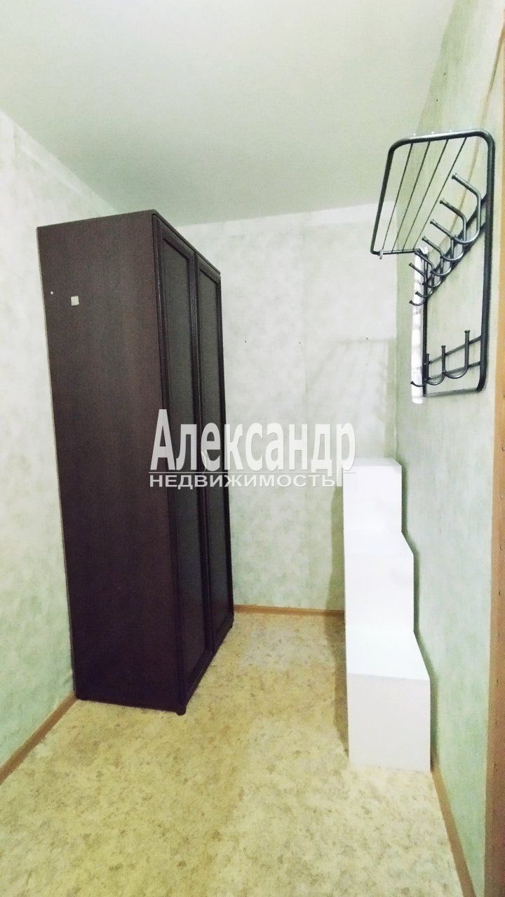 1-комнатная квартира (38м2) в аренду по адресу Санкт-Петербург, улица Карпинского, 33к1— фото 17 из 28