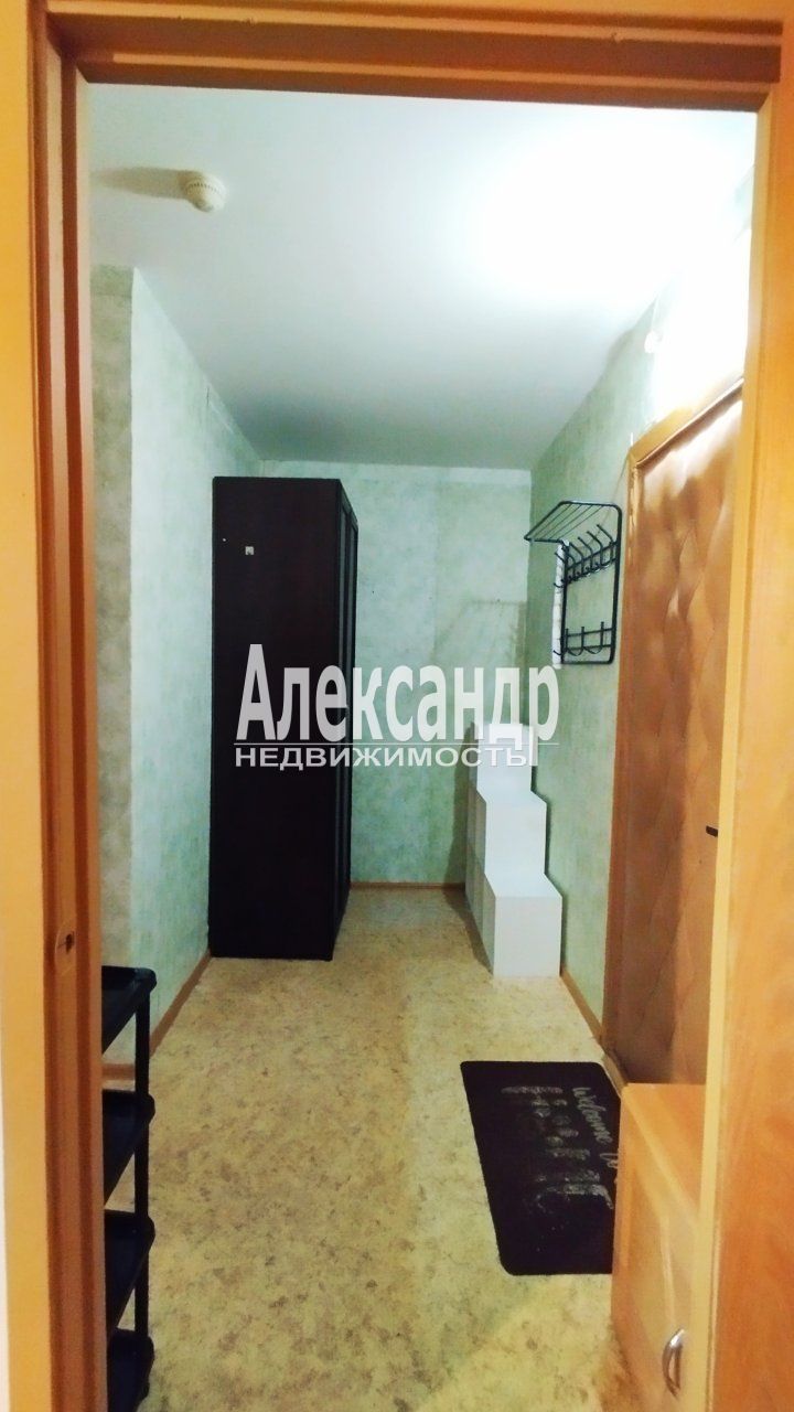 1-комнатная квартира (38м2) в аренду по адресу Санкт-Петербург, улица Карпинского, 33к1— фото 18 из 28