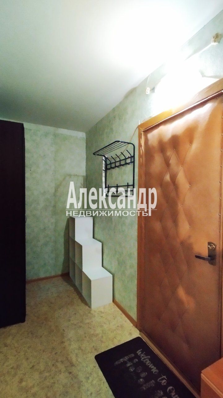 1-комнатная квартира (38м2) в аренду по адресу Санкт-Петербург, улица Карпинского, 33к1— фото 19 из 28