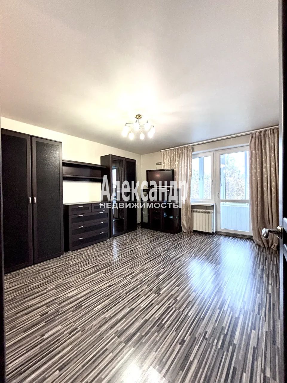 1-комнатная квартира (34м2) на продажу по адресу Санкт-Петербург, улица Партизана Германа, 14/117— фото 12 из 25