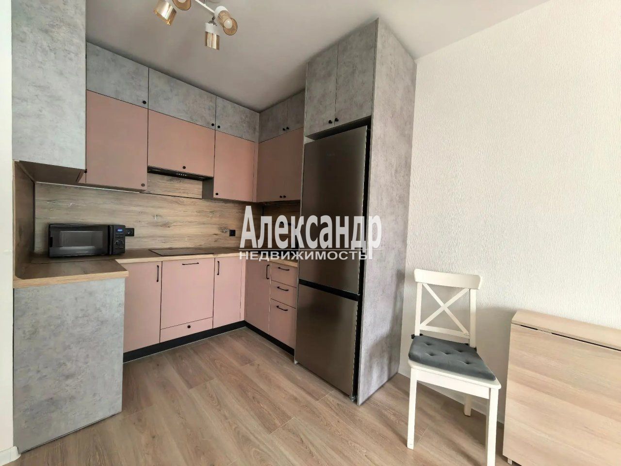 1-комнатная квартира (35м2) в аренду по адресу Санкт-Петербург, улица Морской Пехоты, 22к3— фото 15 из 22