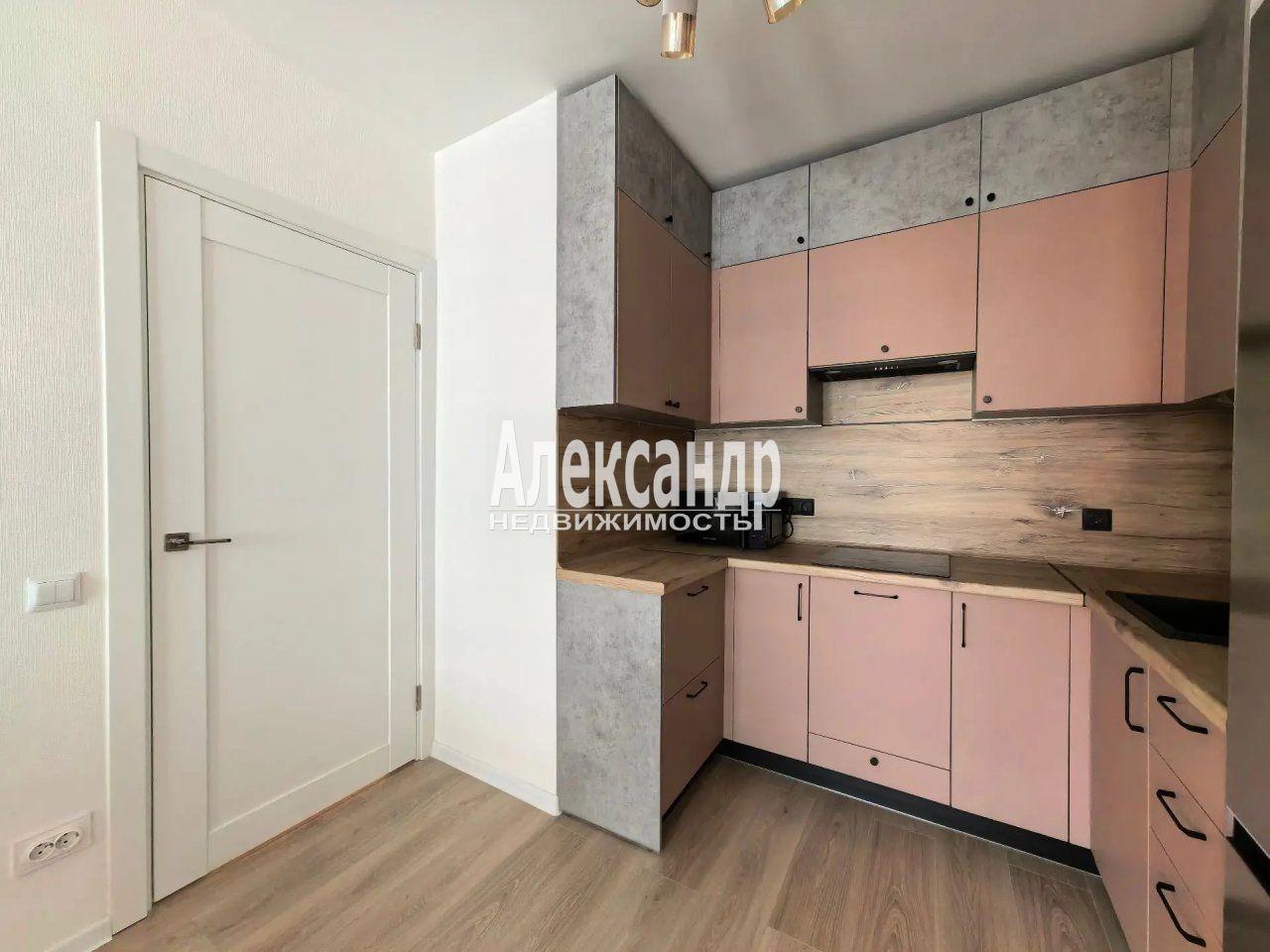 1-комнатная квартира (35м2) в аренду по адресу Санкт-Петербург, улица Морской Пехоты, 22к3— фото 16 из 22