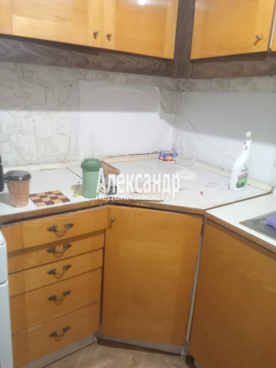 2-комнатная квартира (45м2) в аренду по адресу Санкт-Петербург, улица Партизана Германа, 10к3— фото 2 из 14