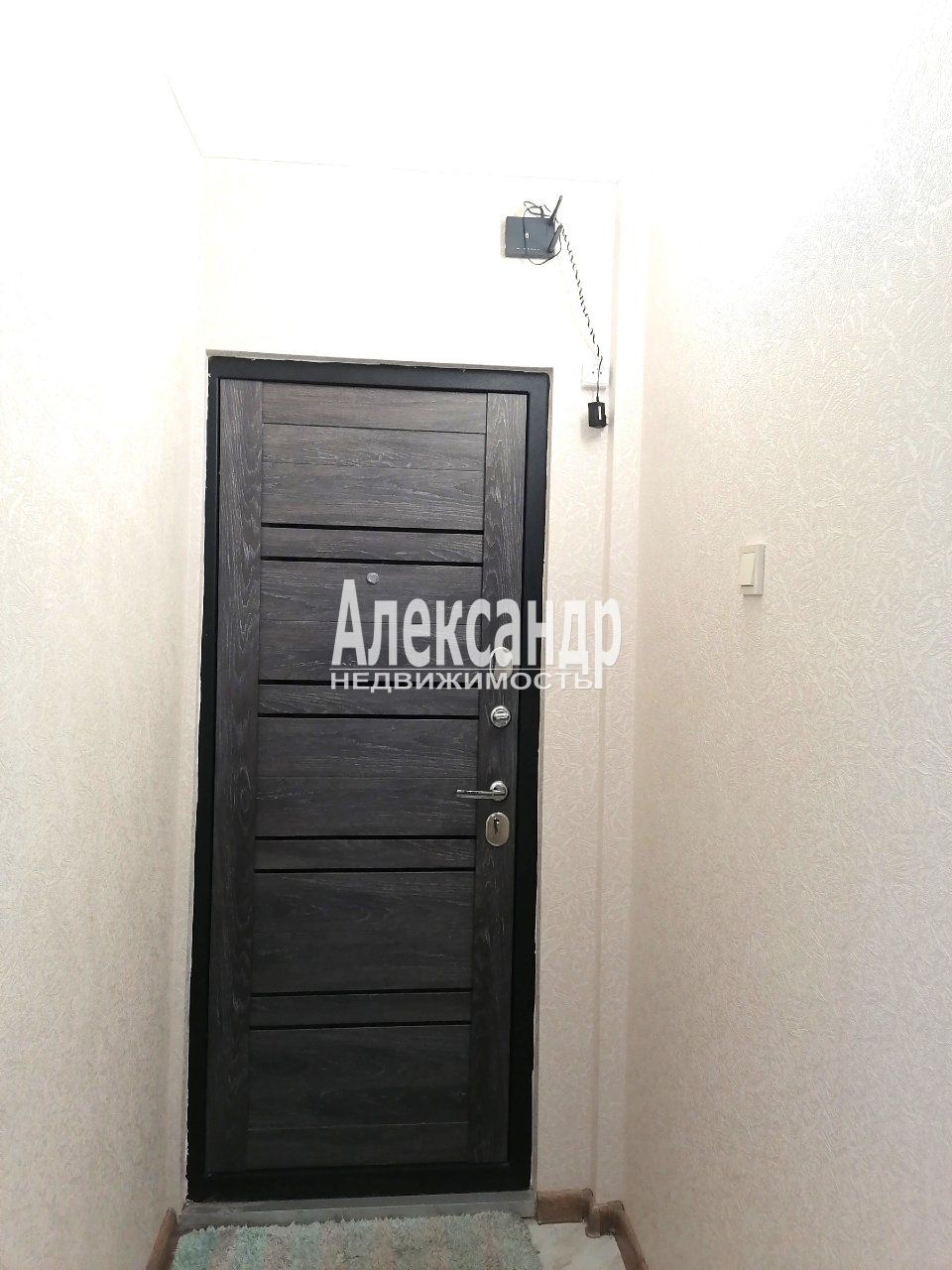 2-комнатная квартира (44м2) на продажу по адресу Ленинградская область, Приозерский район, Запорожское сельское поселение, посёлок Запорожское, Советская улица, 10— фото 16 из 19