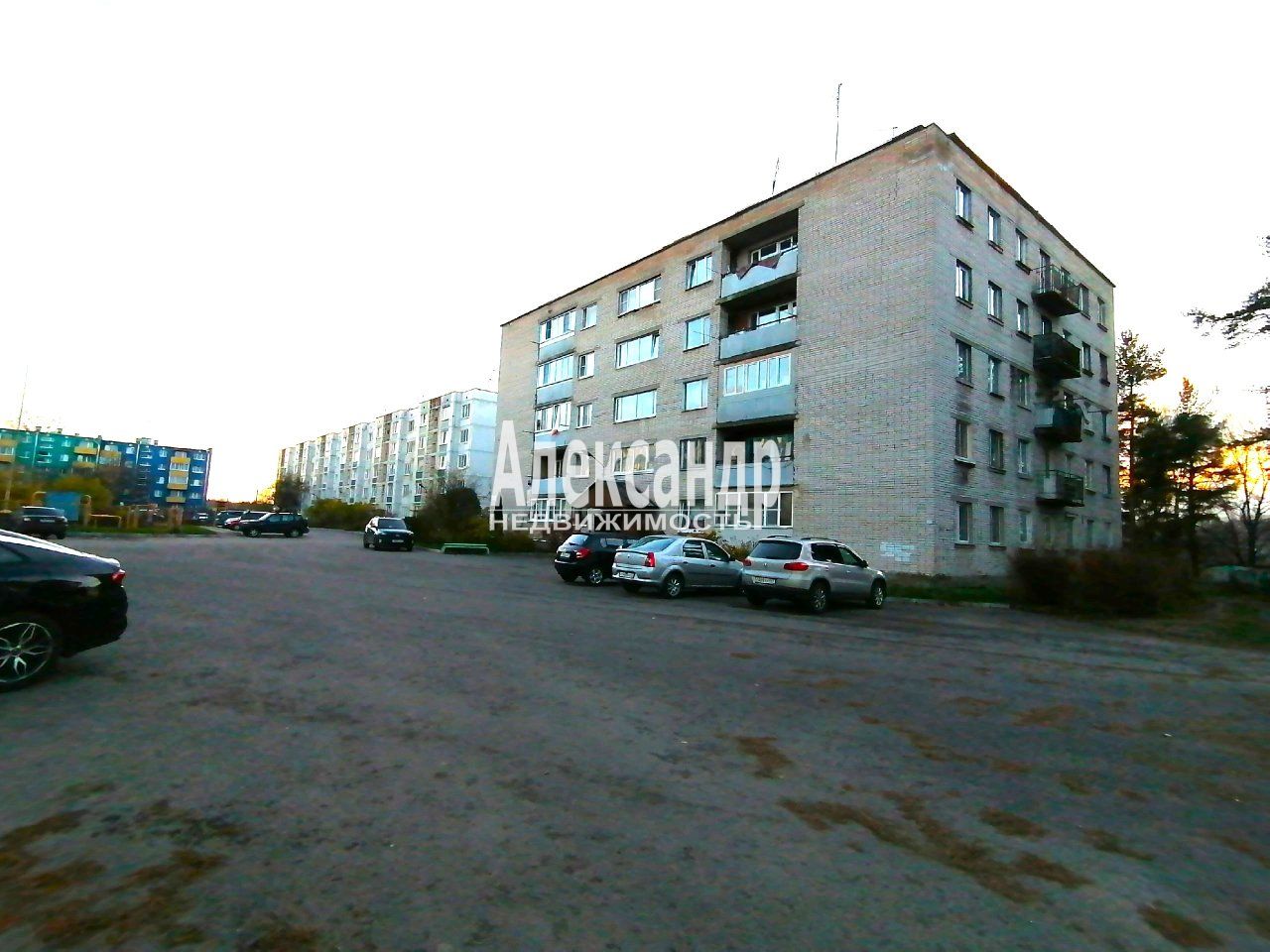 3-комнатная квартира (75м2) на продажу по адресу Ленинградская область, Приозерский район, посёлок Сосново, Первомайская улица, 9— фото 15 из 16