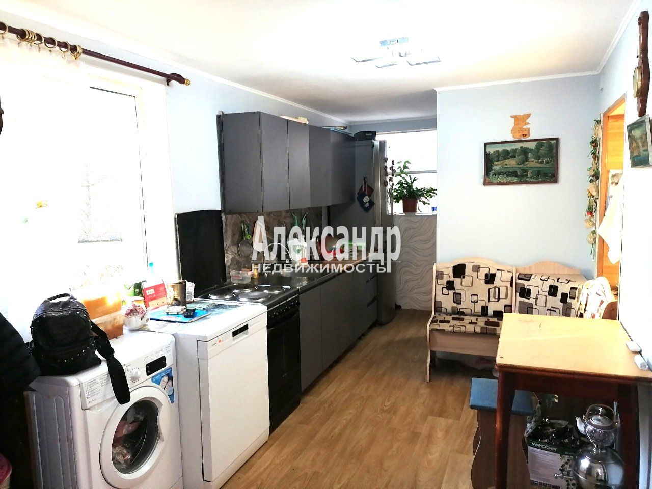 3-комнатная квартира (75м2) на продажу по адресу Ленинградская область, Приозерский район, посёлок Сосново, Первомайская улица, 9— фото 9 из 16