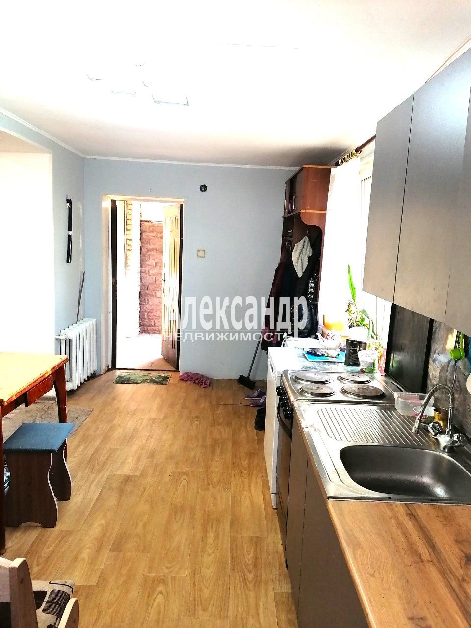 3-комнатная квартира (75м2) на продажу по адресу Ленинградская область, Приозерский район, посёлок Сосново, Первомайская улица, 9— фото 7 из 16