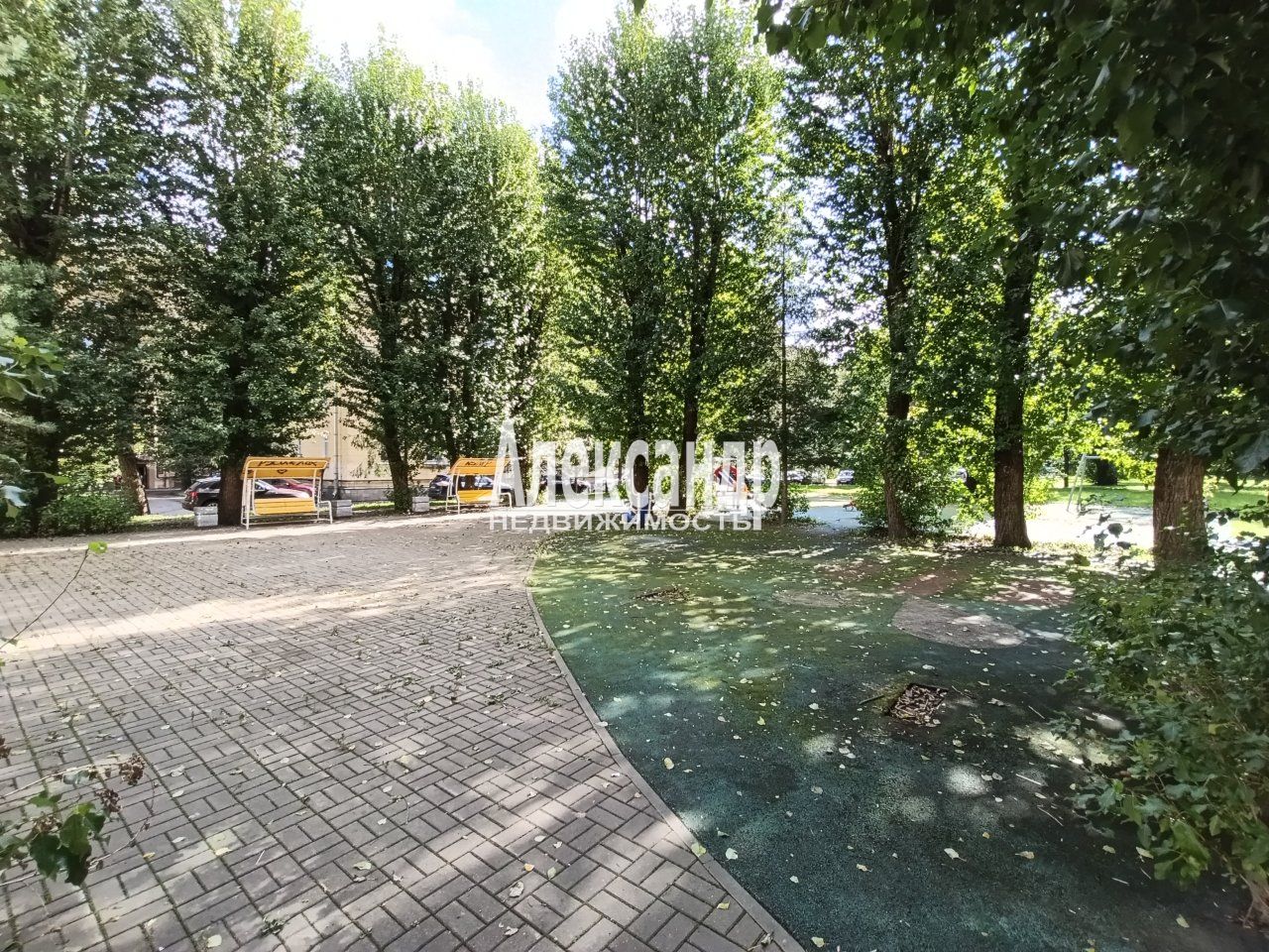 Комната в 3-комнатной квартире (78м2) на продажу по адресу Санкт-Петербург, Ивановская улица, 10— фото 14 из 15