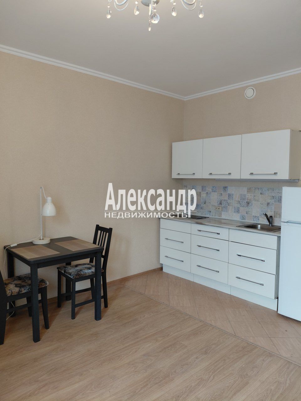 1-комнатная квартира (44м2) на продажу по адресу к1Ленинградская область, Всеволожский район, Мурино, проспект Авиаторов Балтики, 3— фото 1 из 21