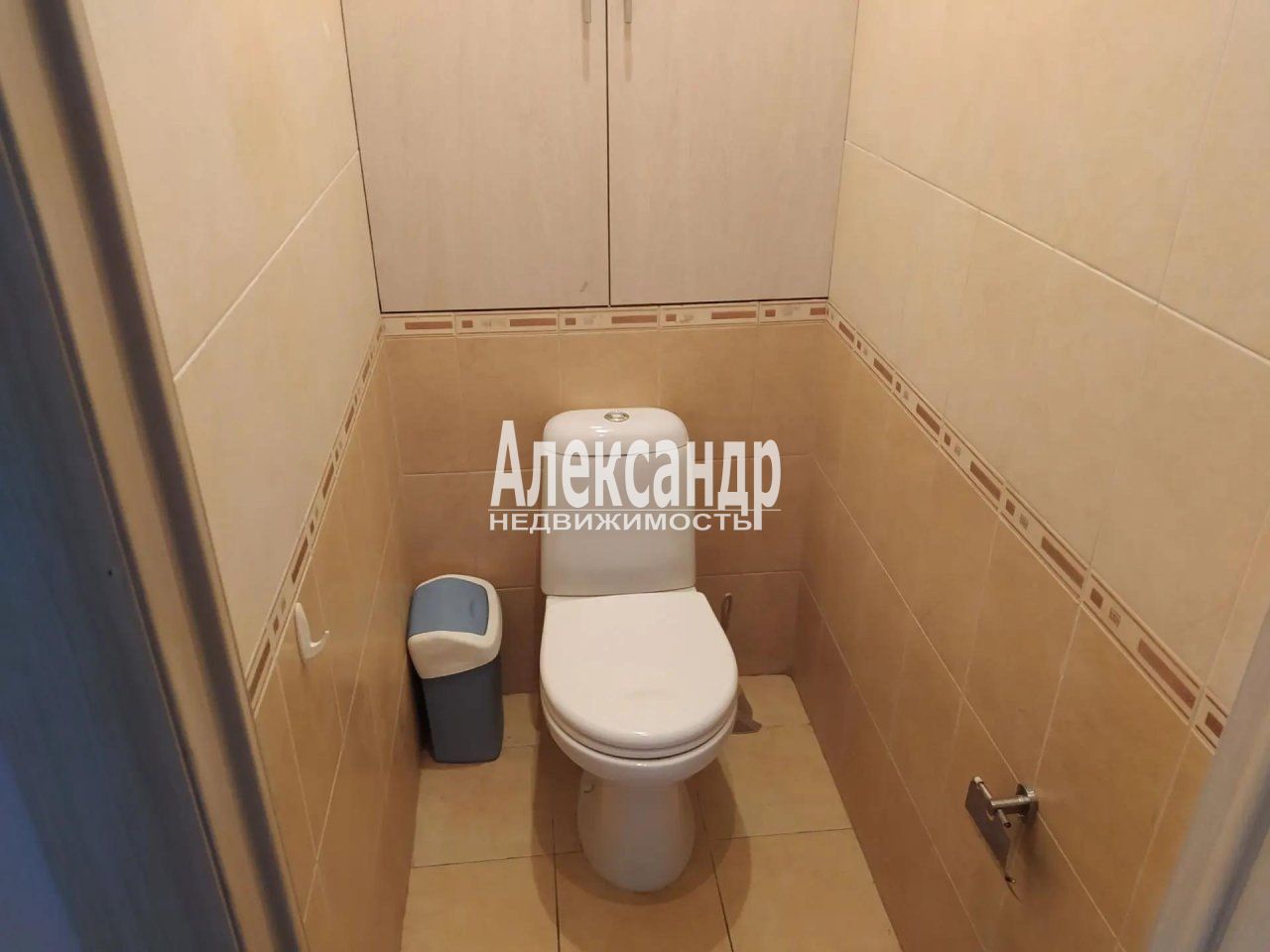 2-комнатная квартира (61м2) на продажу по адресу Санкт-Петербург, Пушкинский район, посёлок Шушары, Первомайская улица, 15— фото 9 из 16