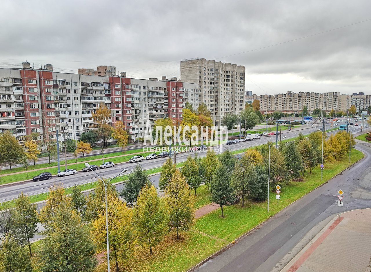 2-комнатная квартира (61м2) в аренду по адресу Санкт-Петербург, улица Кораблестроителей, 32к1— фото 11 из 27