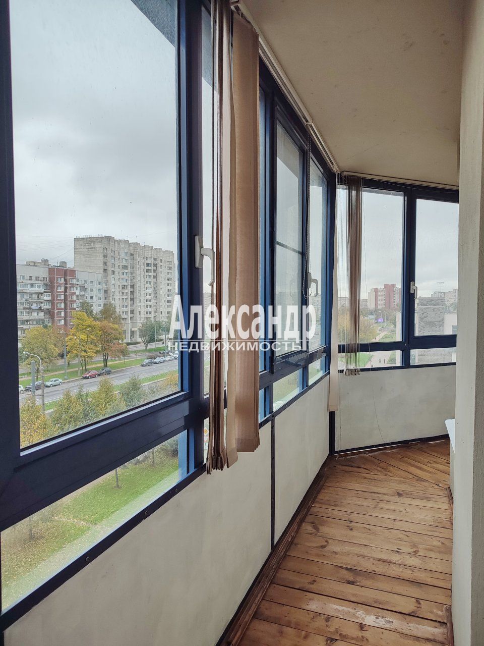 2-комнатная квартира (61м2) в аренду по адресу Санкт-Петербург, улица Кораблестроителей, 32к1— фото 8 из 27