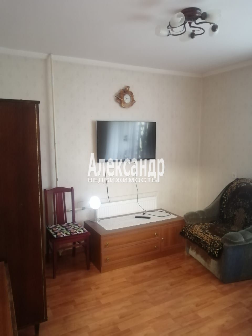 1-комнатная квартира (32м2) в аренду по адресу Санкт-Петербург, Пушкин, улица Генерала Хазова, 26— фото 2 из 9