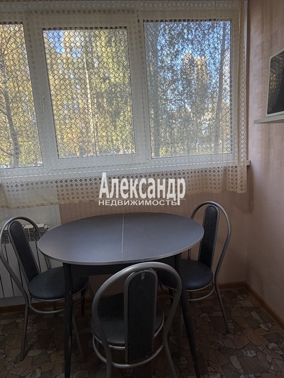 3-комнатная квартира (63м2) на продажу по адресу Ленинградская область, Кингисепп, улица Химиков, 8, подъезд 1— фото 16 из 33