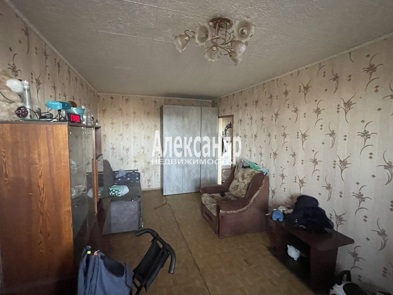 1-комнатная квартира (35м2) на продажу по адресу Санкт-Петербург, Колпино, бульвар Трудящихся, 8— фото 3 из 12