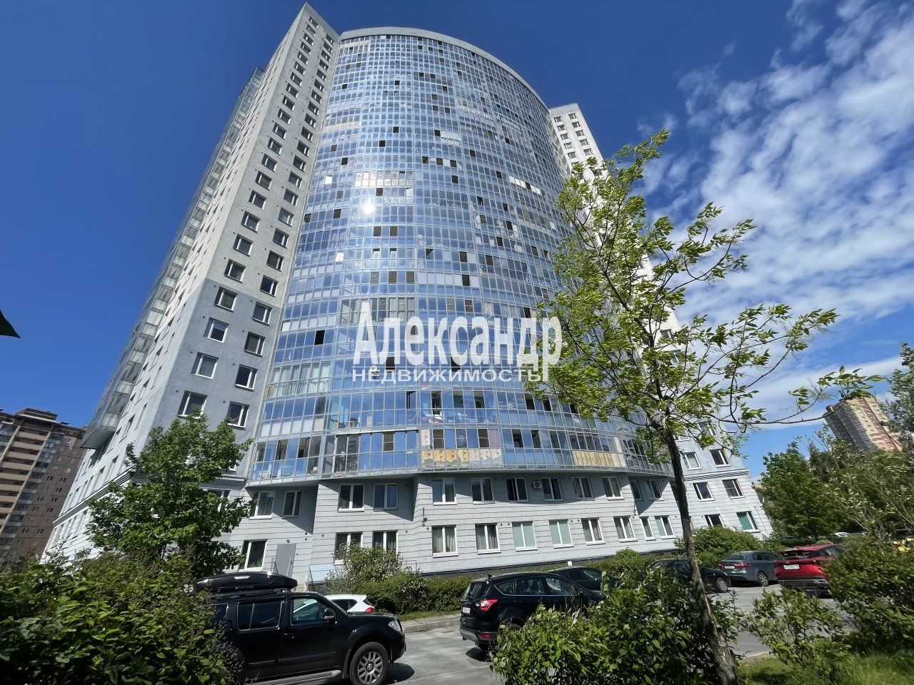 3-комнатная квартира (92м2) на продажу по адресу Санкт-Петербург, Туристская улица, 15к2— фото 3 из 16