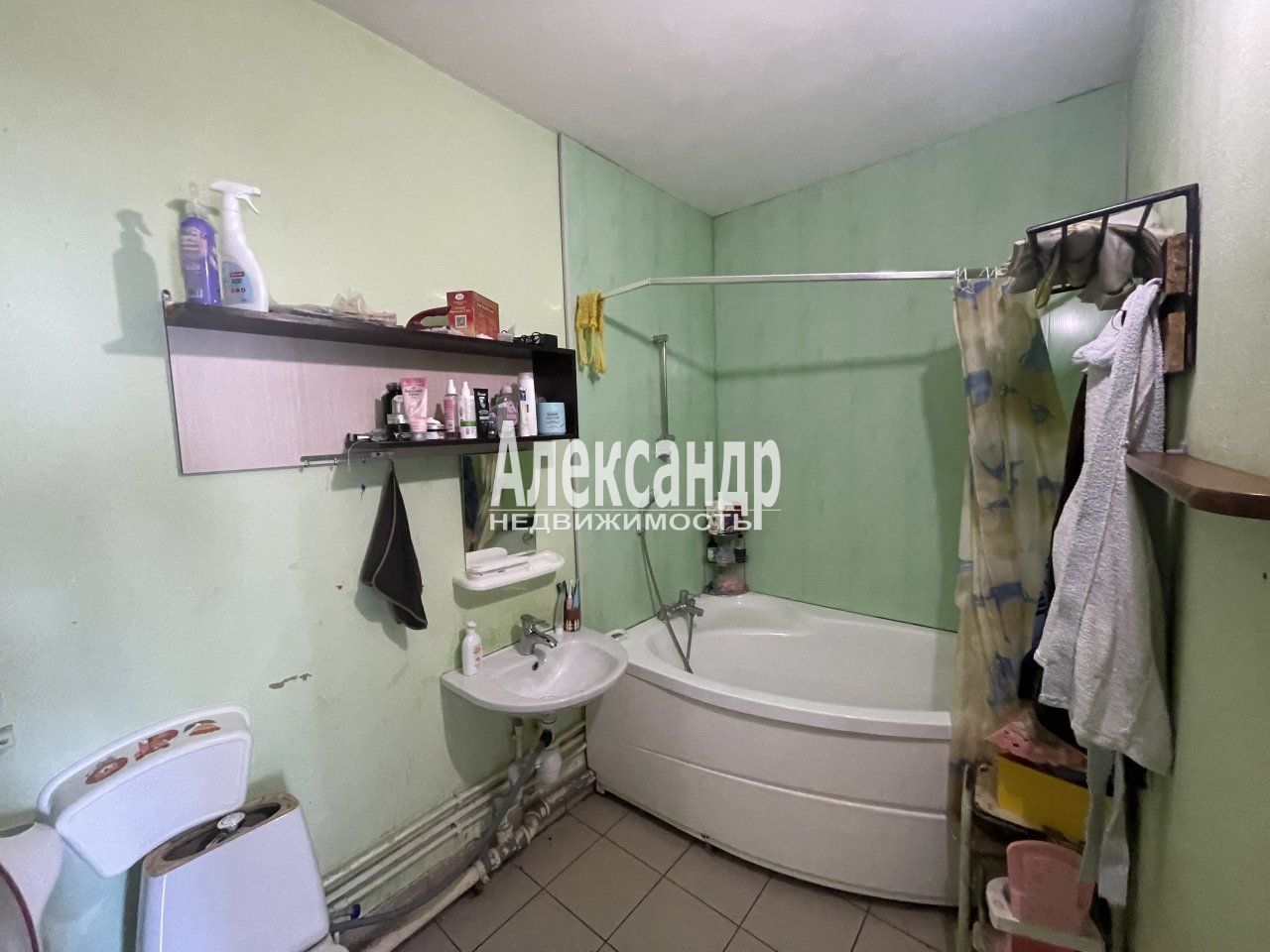 3-комнатная квартира (92м2) на продажу по адресу Санкт-Петербург, Туристская улица, 15к2— фото 10 из 16