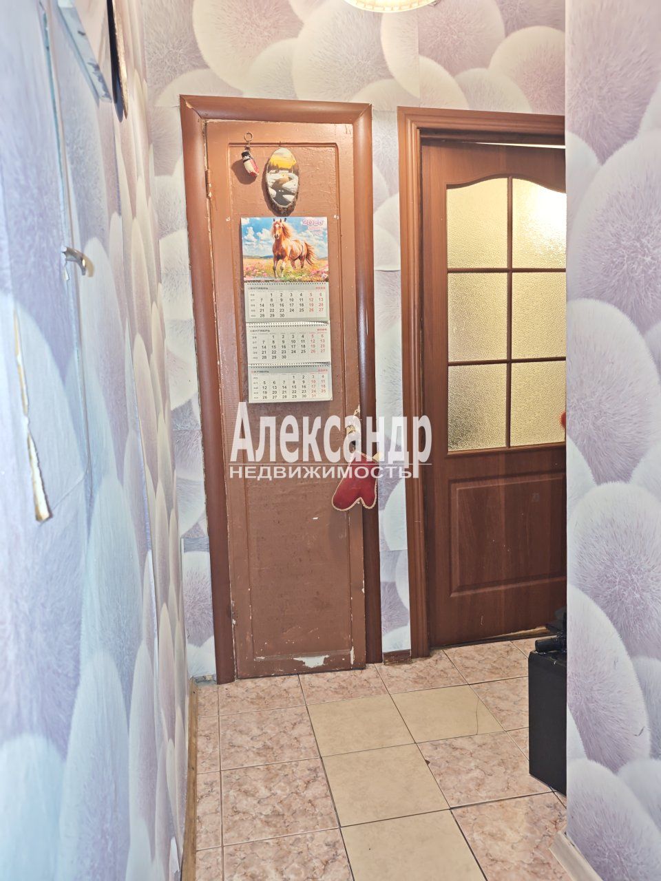 2-комнатная квартира (43м2) на продажу по адресу Санкт-Петербург, проспект Тореза, 78— фото 6 из 19