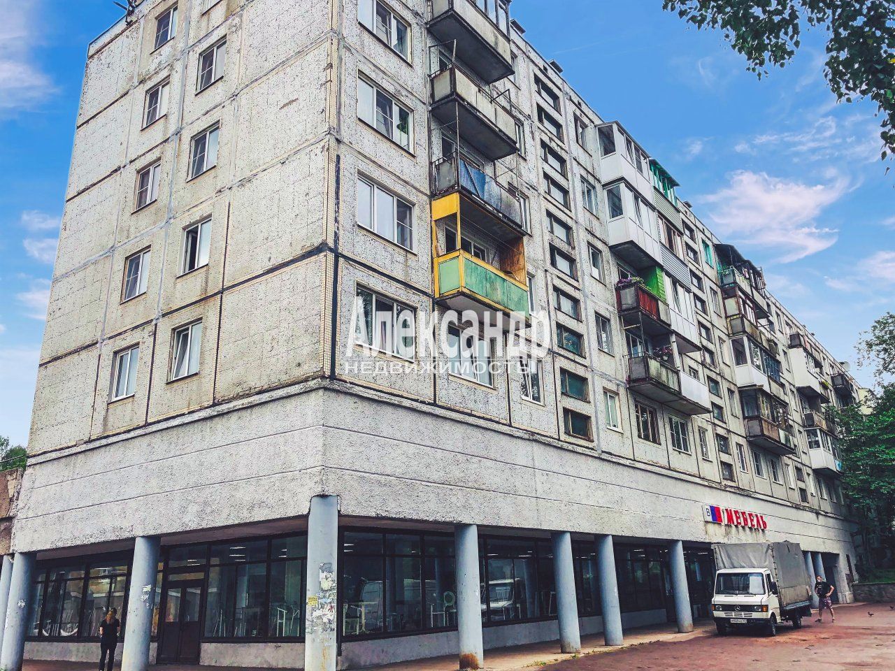 2-комнатная квартира (44м2) на продажу по адресу Ленинградская область, Выборг, проспект Победы, 9— фото 1 из 13