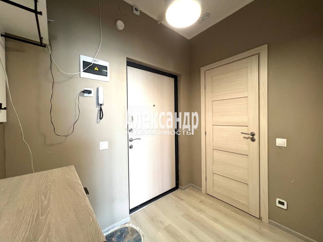 1-комнатная квартира (35м2) на продажу по адресу Санкт-Петербург, Торфяная дорога, 15к3— фото 13 из 25