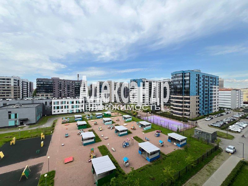 1-комнатная квартира (35м2) на продажу по адресу Санкт-Петербург, Торфяная дорога, 15к3— фото 20 из 25