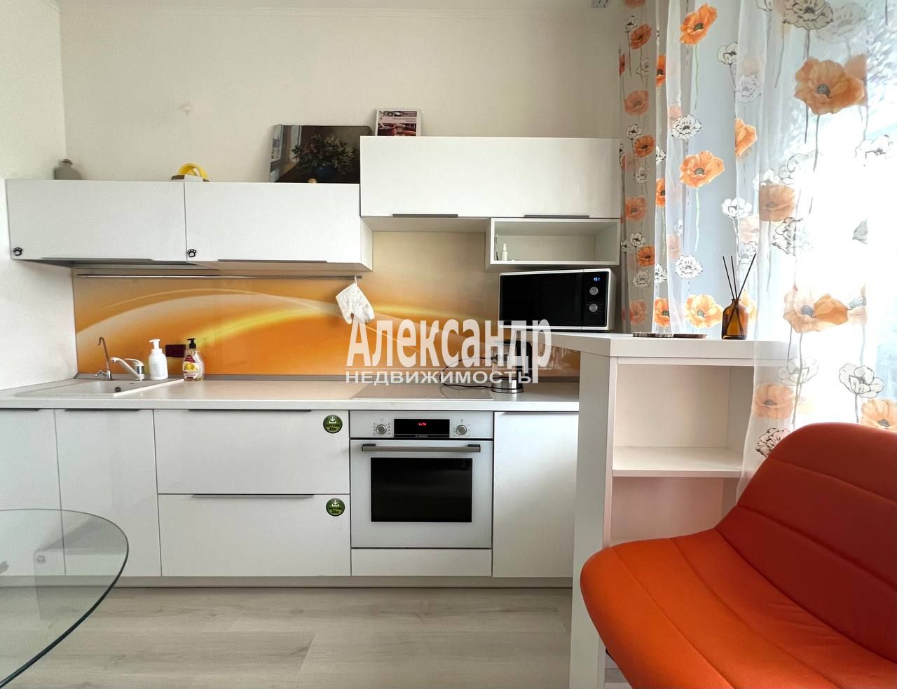 1-комнатная квартира (35м2) на продажу по адресу Санкт-Петербург, Торфяная дорога, 15к3— фото 8 из 25