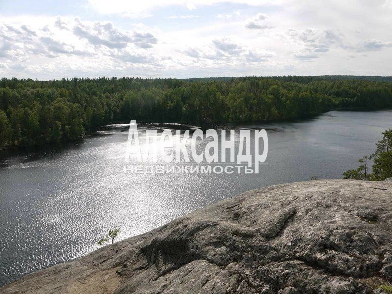 Участок (288м2) на продажу — фото 1 из 4
