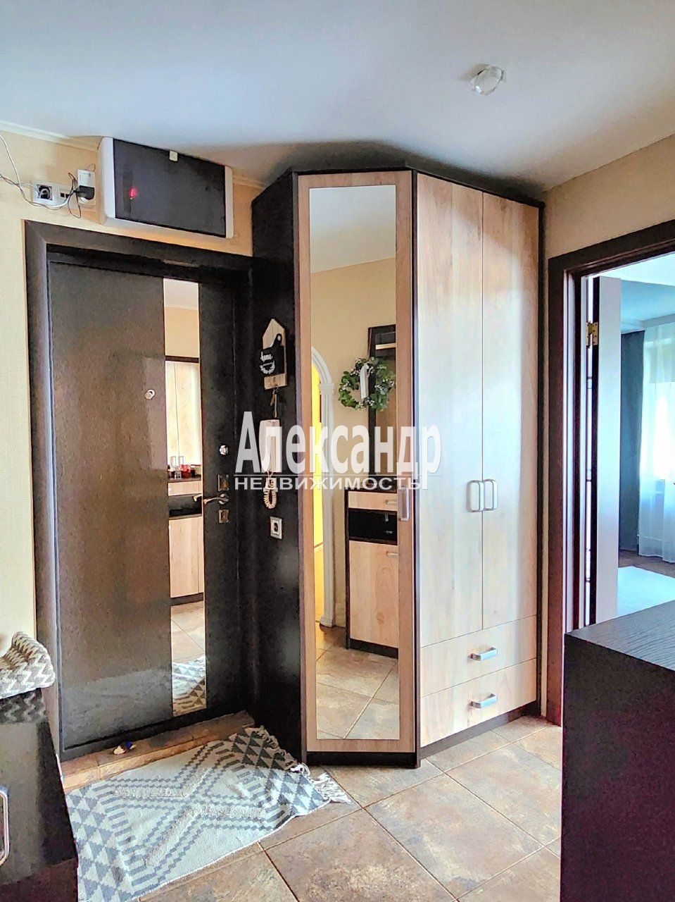 3-комнатная квартира (72м2) на продажу по адресу Ленинградская область, Кириши, улица Строителей, 40— фото 13 из 17