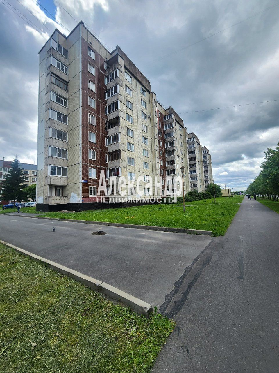 3-комнатная квартира (72м2) на продажу по адресу Ленинградская область, Кириши, улица Строителей, 40— фото 16 из 17