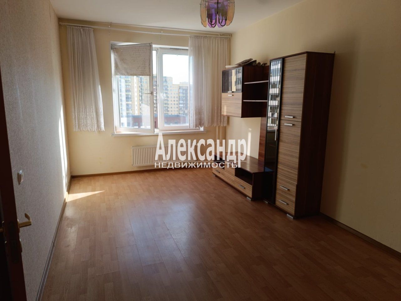 1-комнатная квартира (40м2) в аренду по адресу Ленинградская область, Всеволожский район, деревня Новое Девяткино, Флотская улица, 7— фото 2 из 8