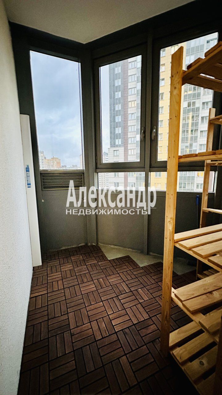 2-комнатная квартира (59м2) на продажу по адресу Санкт-Петербург, Среднерогатская улица, 9— фото 8 из 31